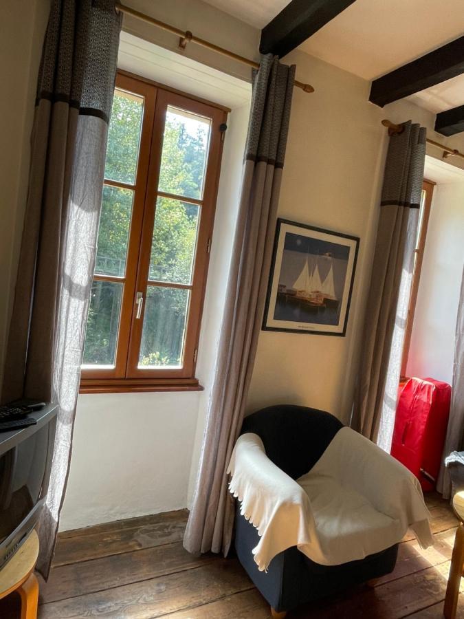Maison Du Viaduc Du Bout De La Ville Lescouet-Jugon Extérieur photo